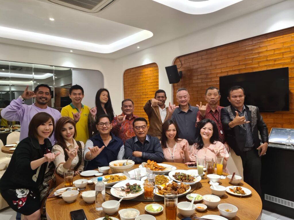 18c595dc-3b3f-480e-ba8c-f6b970a9eeb9